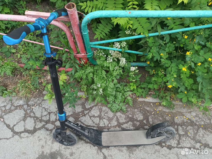 Самокат Globber с большими колесами