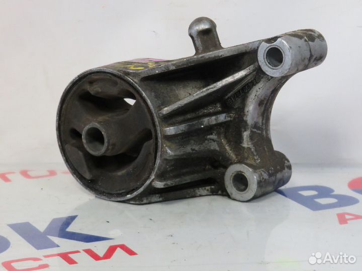 Подушка двигателя Перед opel zafira A05 Z20LER