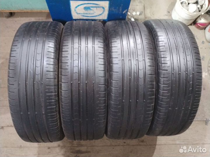 Continental ContiPremiumContact 5 215/60 R16 95H