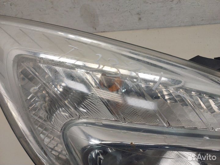 Фара (передняя) Opel Meriva 2010, 2010