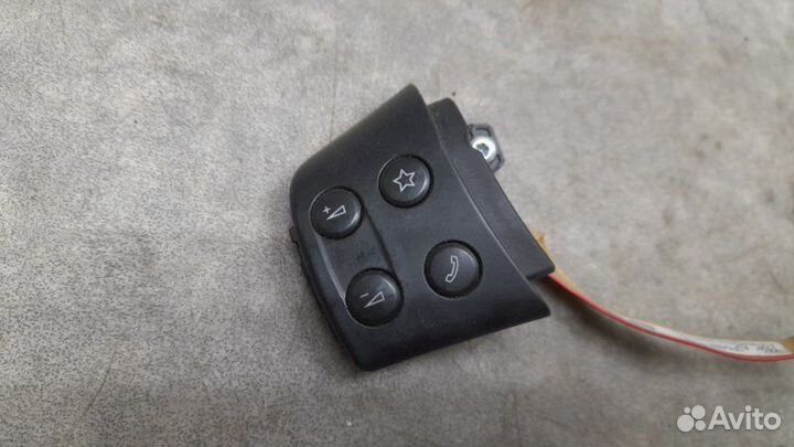 Кнопки руля Volkswagen Passat B6 2.0 cbab AT (DSG)