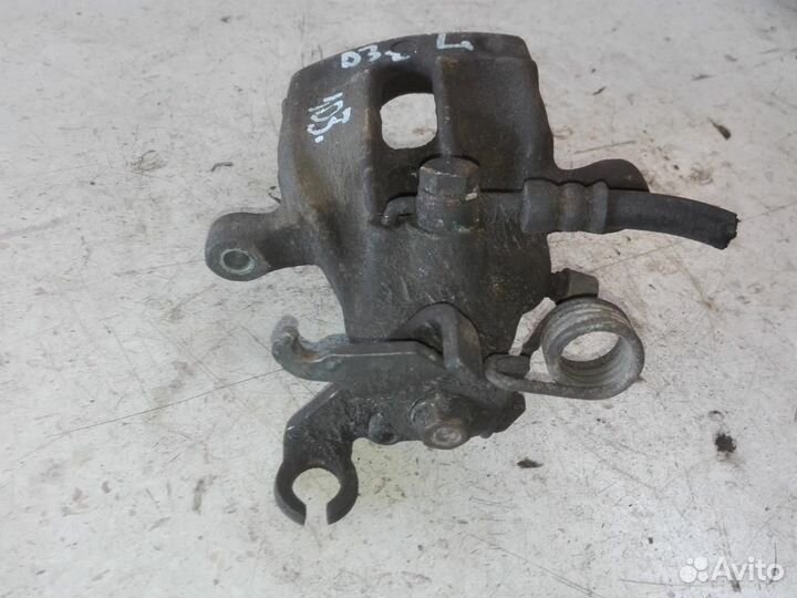 Суппорт задний левый Volvo V40