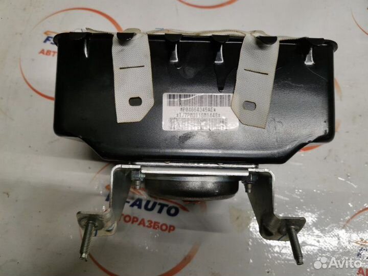 Подушка безопасности пассажира Dodge Caliber 1.8