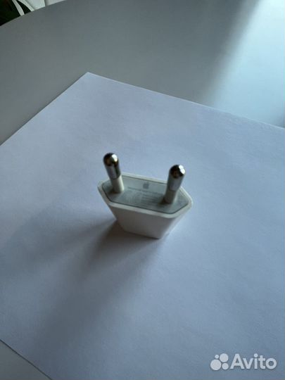 Адаптер для зарядки iPhone