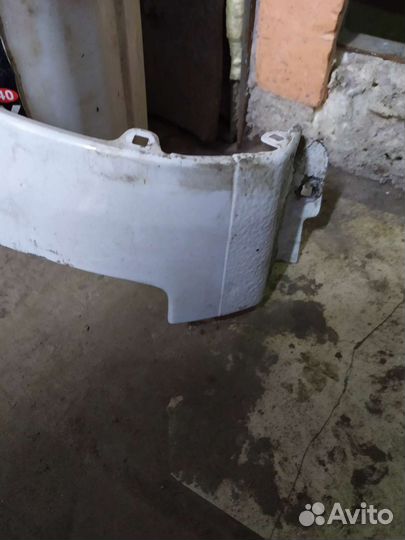 Переднее правое крыло лада веста