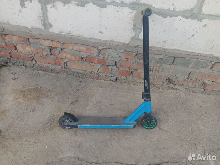 Трюковой самокат