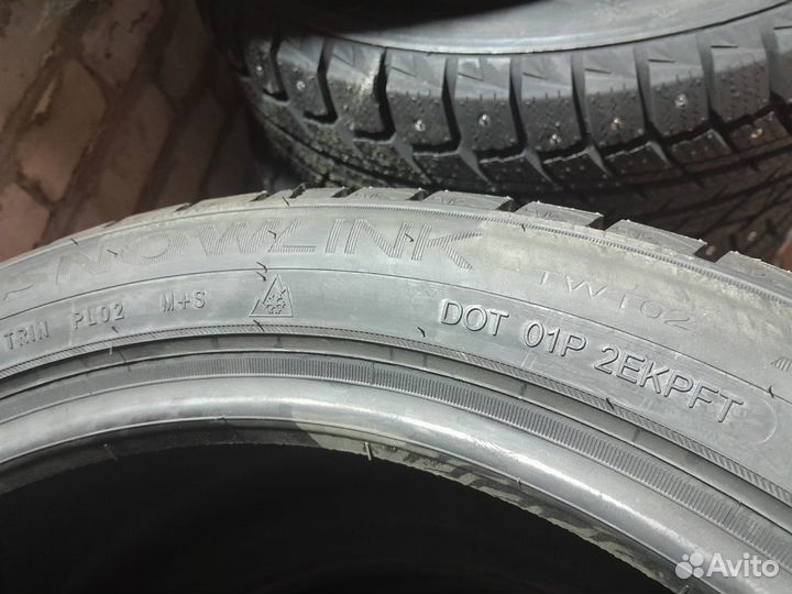 Triangle Snowlink PL02 275/40 R20 106V