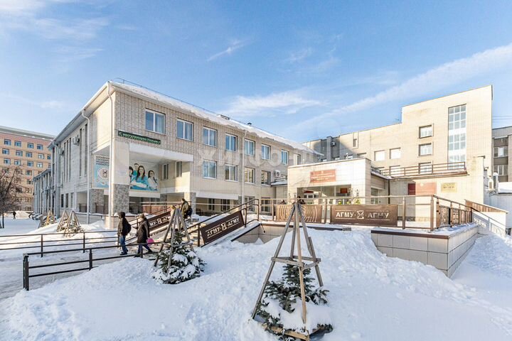 2-к. квартира, 51 м², 1/19 эт.