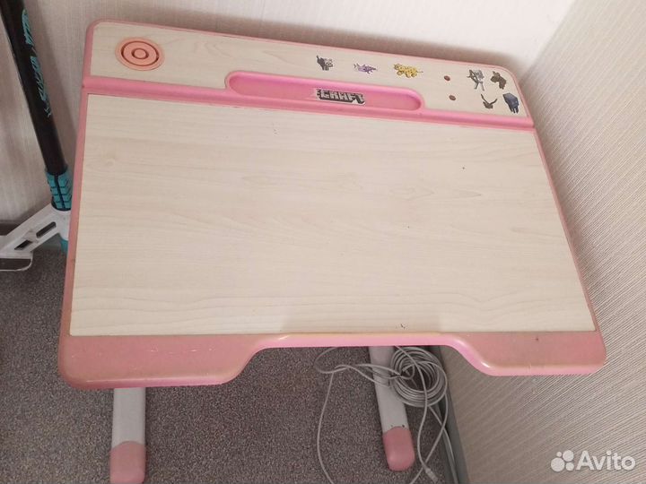 Детский стол и стульчик