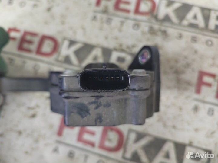 Педаль газа Toyota Corolla E150 1ZR FE 2012