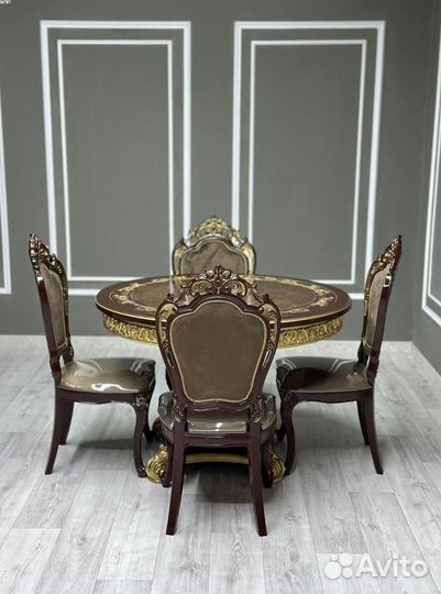 Стол со стульями в наличии\оплата при получении