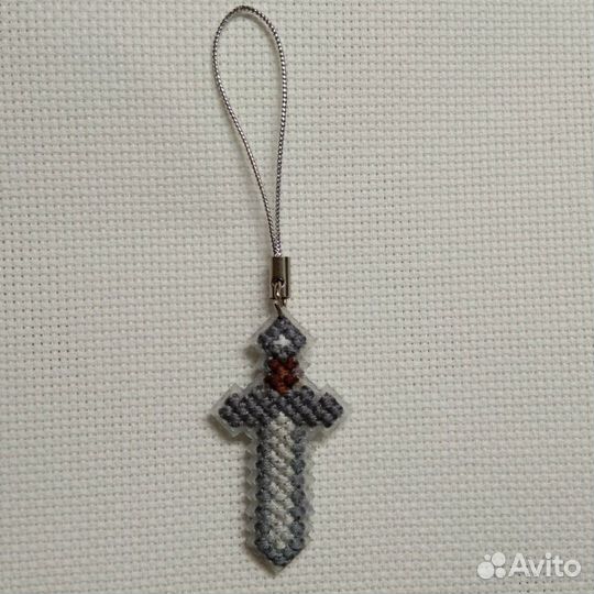 Значок (брелок) -вышивка по аниме/играм