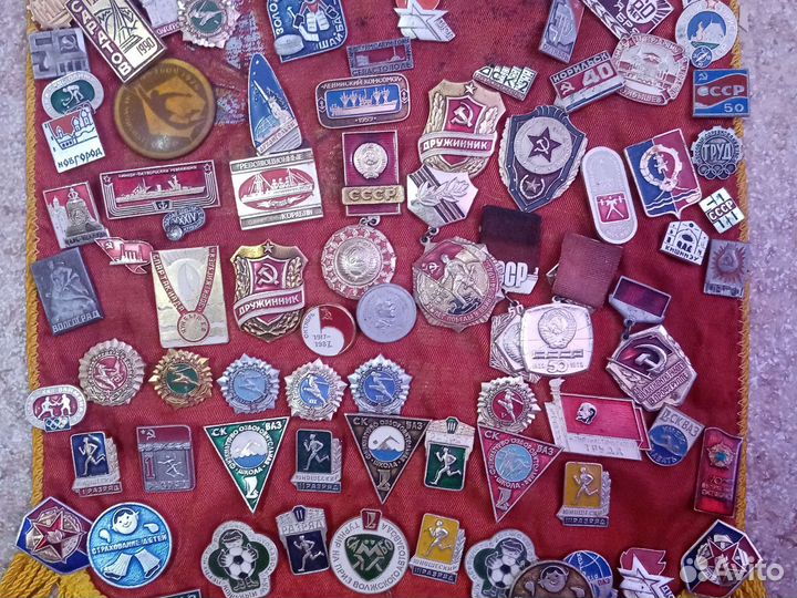 Значки времен СССР