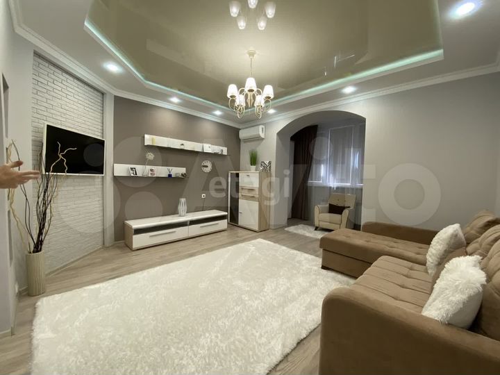 2-к. квартира, 79 м², 10/10 эт.