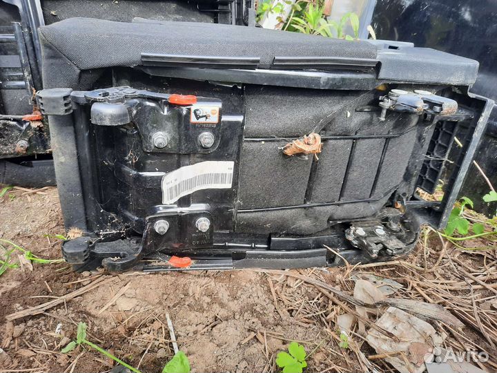 Сиденье заднее Skoda yeti