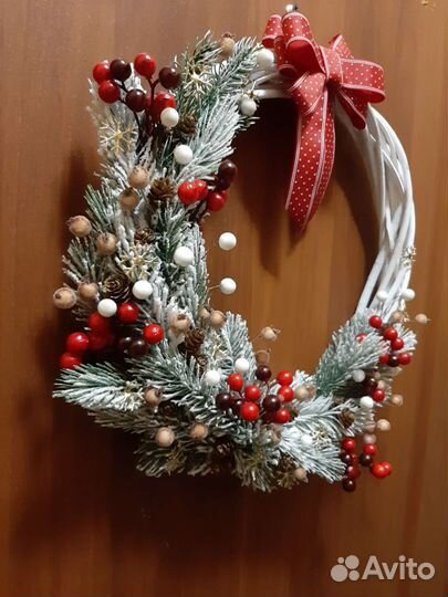 Новогодний венок ручной работы