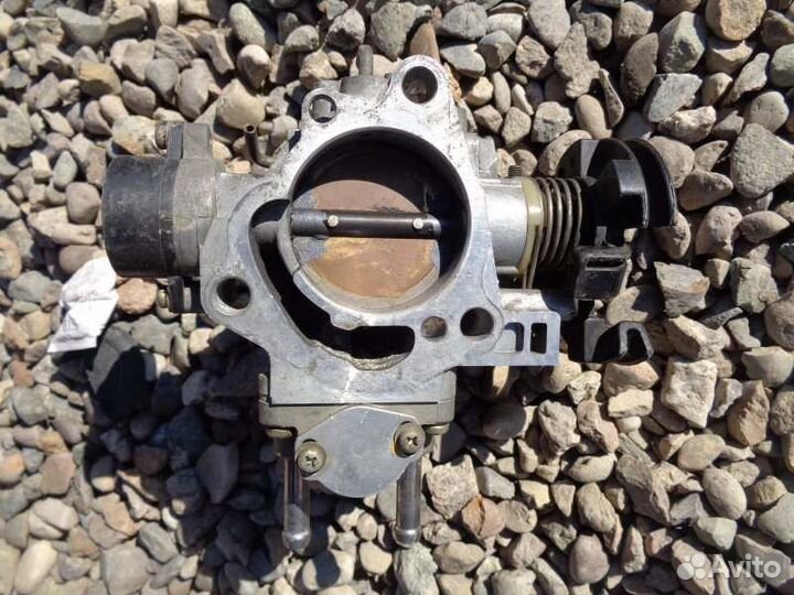 Дроссельная заслонка Toyota Caldina ST210 3S-FE