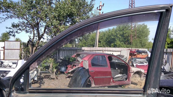 Mitsubishi l200 4 стекло двери