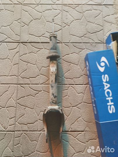 Передние амортизаторы W166