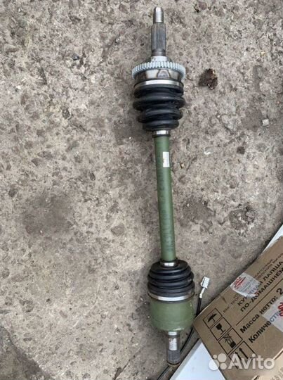 Привод правый Kia Carnival 1999