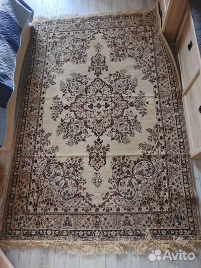 Ковер шерстяной