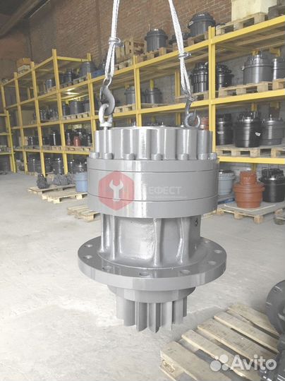 Поворотный редуктор JCB JS200