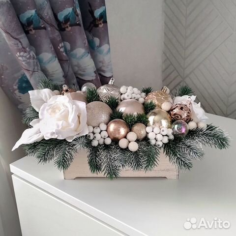 Новогодняя композиция на стол Зимняя роза