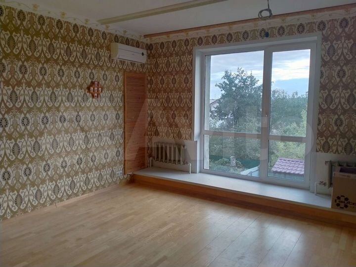 Дом 140 м² на участке 3 сот.