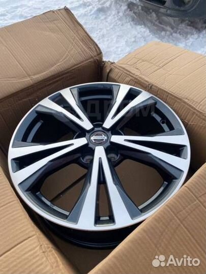 Диск литой Replica Nissan R18 5*114.3