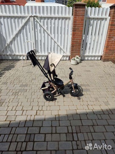 Детский трехколесный велосипед