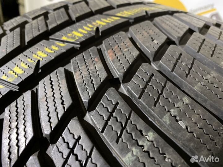 Toyo Snowprox S954 295/35 R21