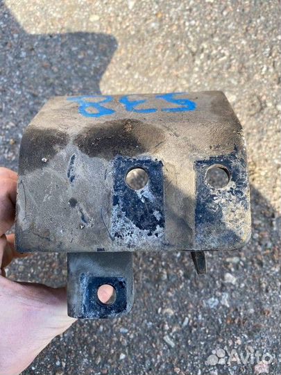 Кронштейн опоры кпп Geely MK