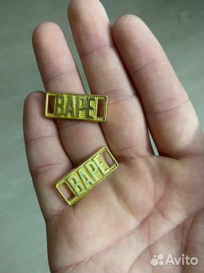 Пряжка для шнурков bape