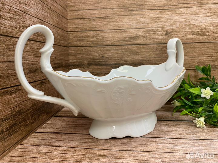 Ваза с ручками 