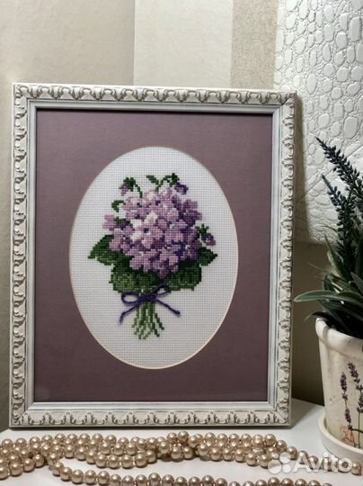 Картина интерьерная, вышитая крестиком