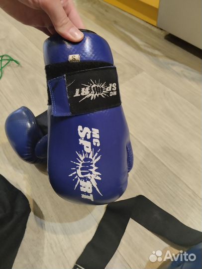 Шлем, футы, перчатки для тхэквондо