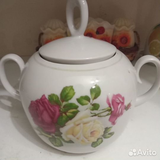 Чайник заварочный, конфтницы, сахарницы