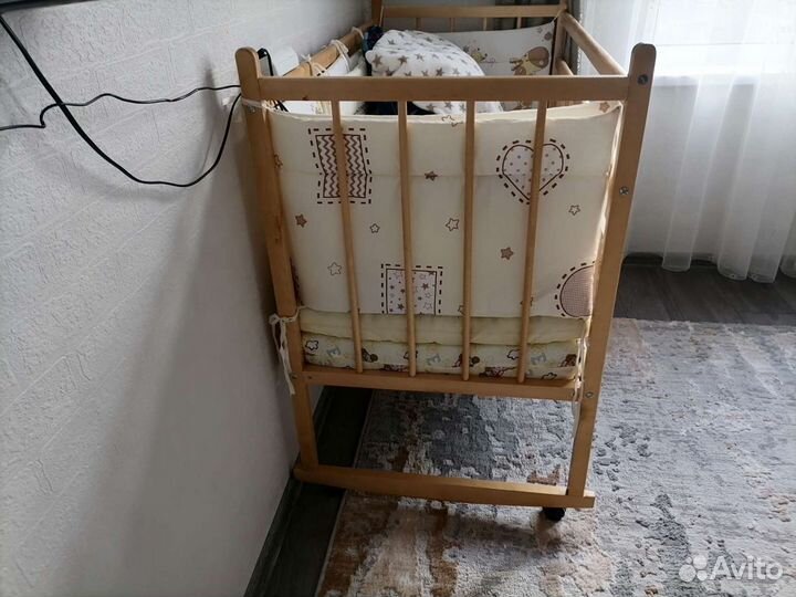 Детская кроватка+бортики+2 матраса