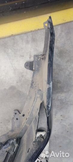 Бампер Toyota Camry V55 передний бу