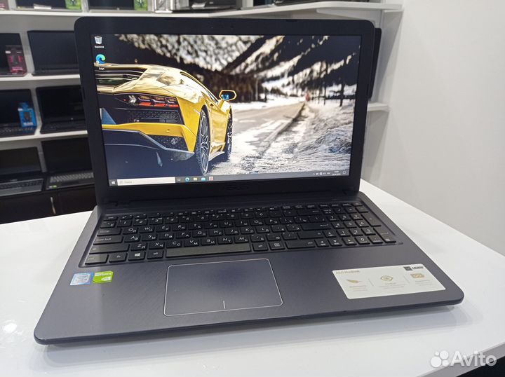 Игровой ноутбук Asus i3 mx110