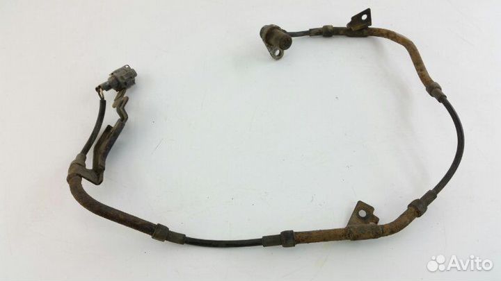 Датчик abs задний правый Nissan Presage VNU30