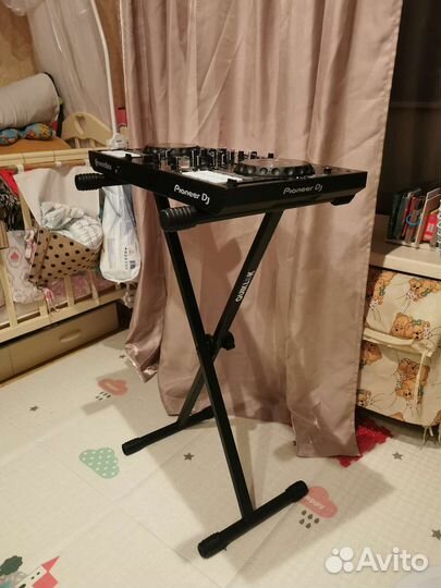 Стойка для синтезатора или dj контроллера