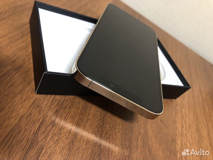 iPhone 12 Pro, 256 ГБ