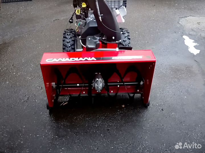 Снегоуборщик Canadiana CM741450SE витрина 10 лс