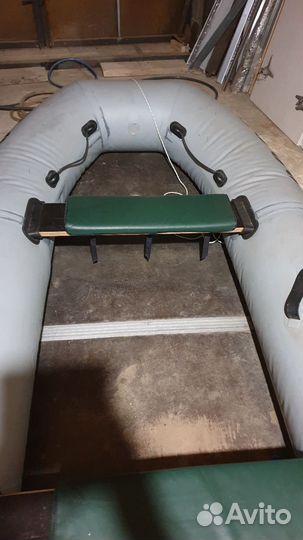 Лодка навигатор