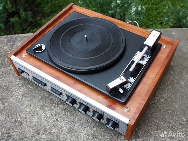 Аккорд - 201 - стерео. Под ремонт. 70-е