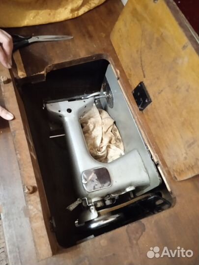 Швейная машина бу