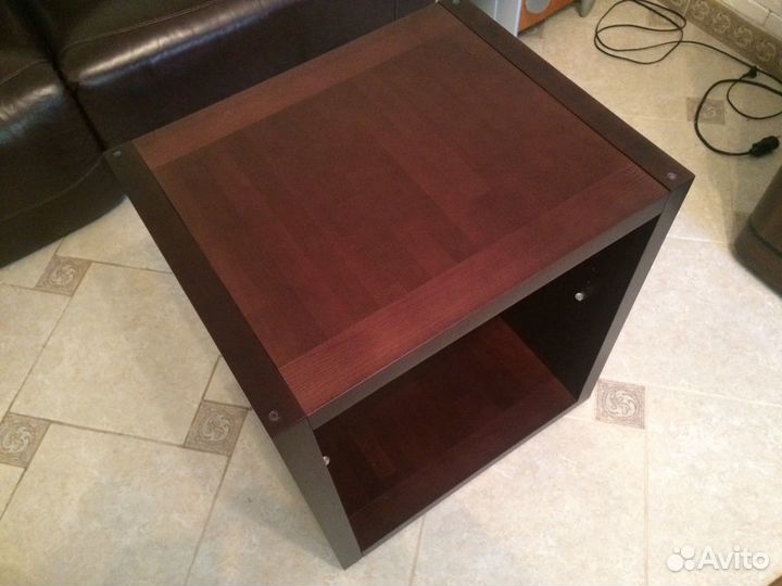 Тумба под радиоаппаратуру