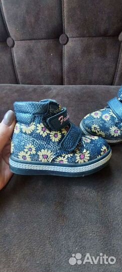 Ботинки весенние на девочку