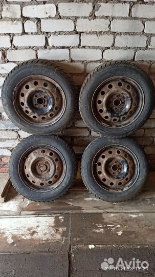 Sava Eskimo Stud 185/65 R15